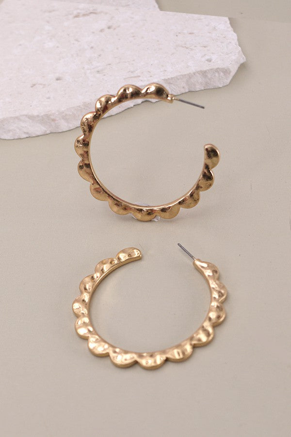 EDGE HOOP EARRING