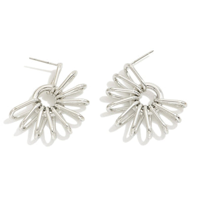 METAL FLOWER EARRING