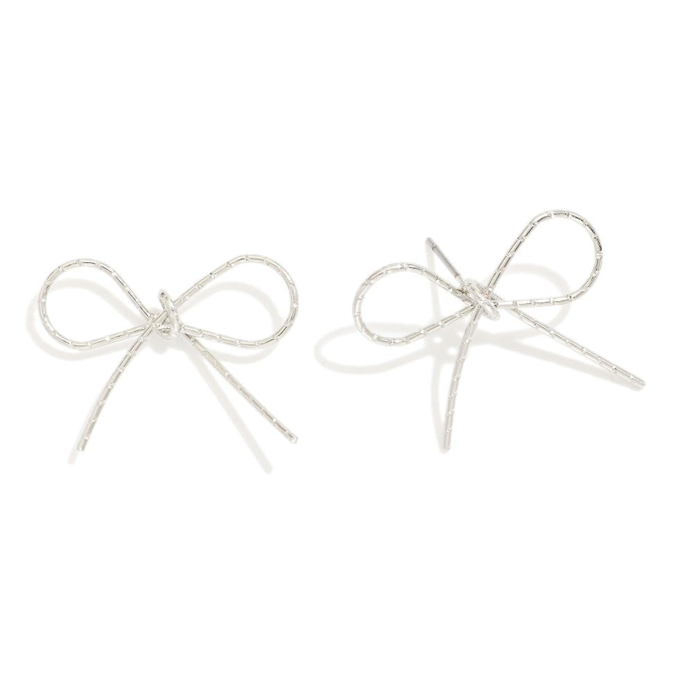 METAL BOW EARRING